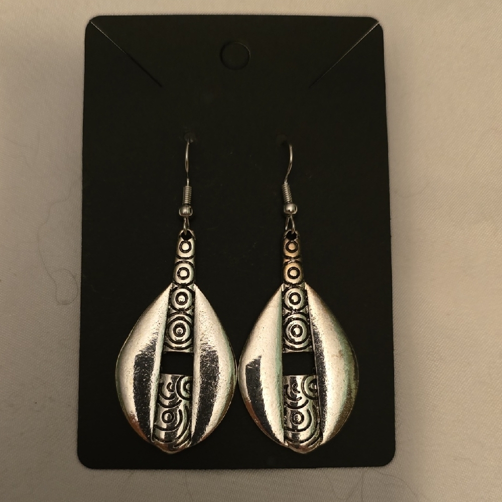 Silver Teardrop Dangle Earrings with Tribal Detailing